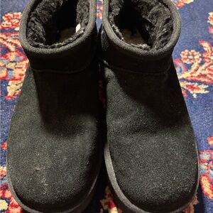 Ugg ultra mini Black platform boots size 7